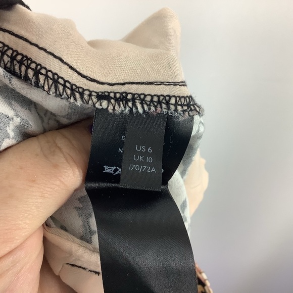 Anthropologie Diandra Floral Pleated Joggers - Picture 5 of 8